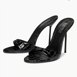 Paris Texas
Lidia 105MM Crocodile-Embossed Leather Mules